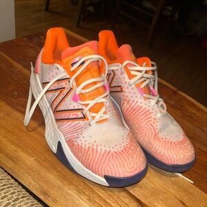 New Balance Women’s Fresh Foam X LAV V2 ‘White Vibrant Pink’ size 7.5